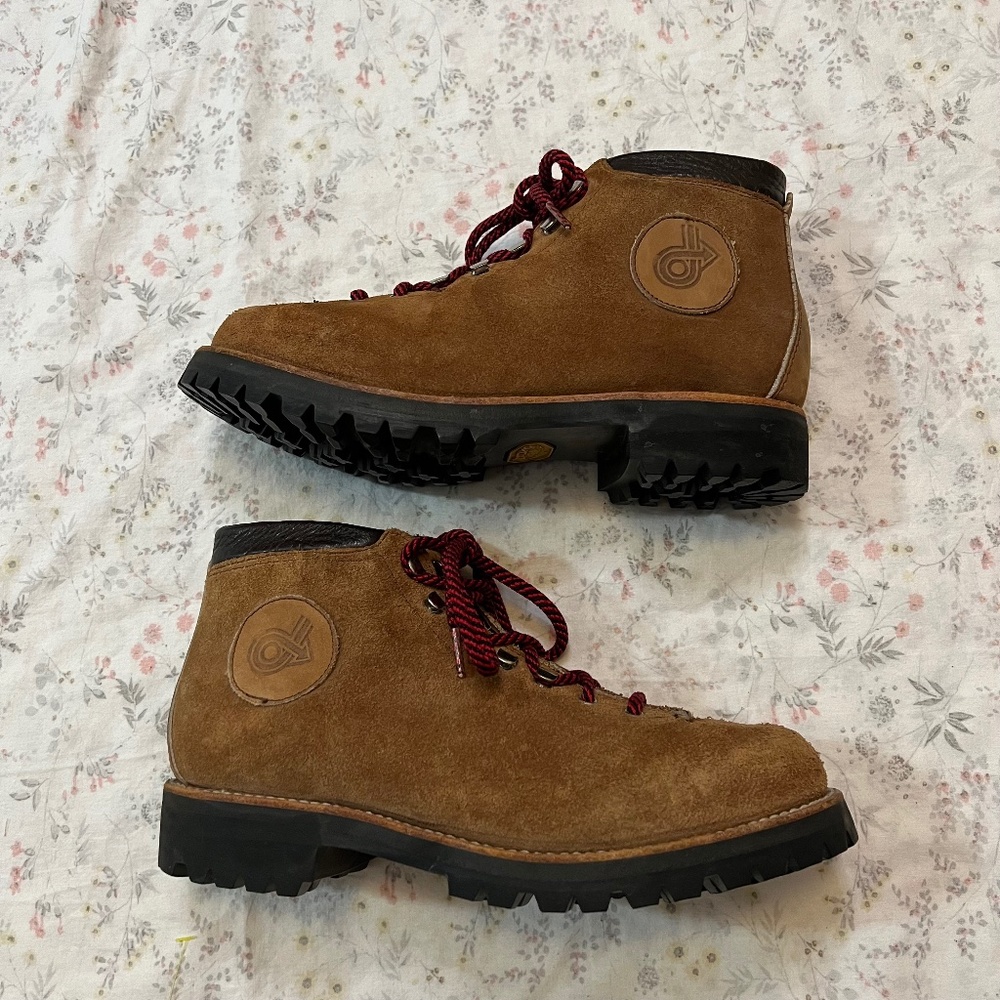 80s VintageDexter Hiking Boots Mountaineering Made in USA Leather Suede Roughout
